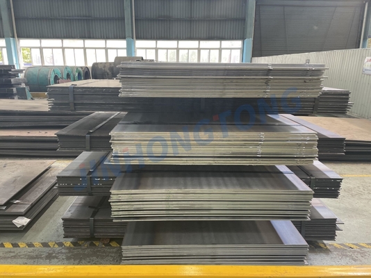 Нелегированные HRC SAE1006 Q235 ASTM A36 EN ST37 Горячо прокатаные катушки из углеродной стали Черные железные пластины
