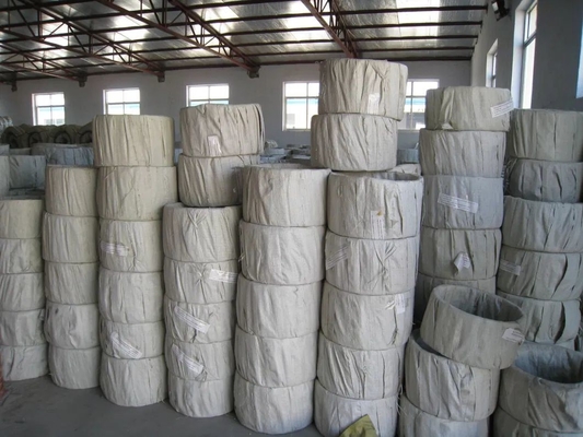 ASTM 6 8 9 10 12 14 18 20 Горяче погруженная оцинкованная колючая проволока с длиной колючей проволоки и требованиями заказчика от железной проволоки