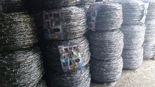 8 мм и 1,8 мм диаметром оцинкованной колючей проволоки для забора и строительства настраиваемый для различных требований клиентов