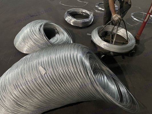 Q195 Q235 SAE1006 SAE1008 Нелегированная оцинкованная стальная проволока для жилых зданий