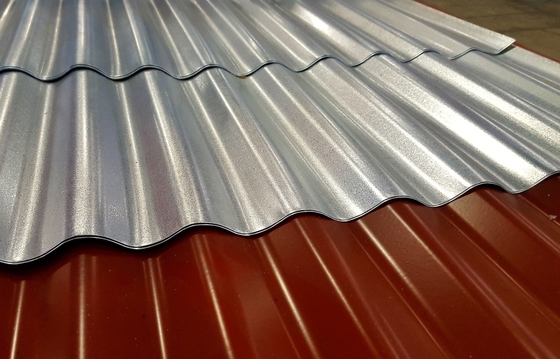 Печатная крыша с гофрированной пленкой Ppgi Galvanized 5052 Ral Color Coated Metal Roofing Sheets с цинковым покрытием и 20-275 g/m2