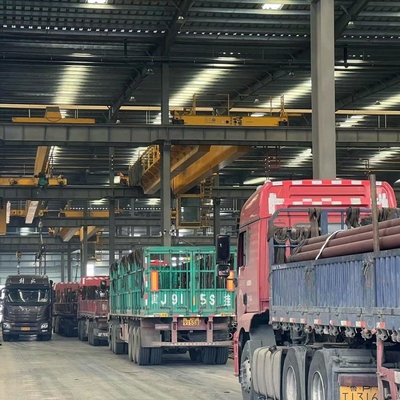 Низкоуглеродные стальные трубы из черного квадратного сплава ST52 и ST35, обрабатываемые с помощью услуг обеспечения и изгиба