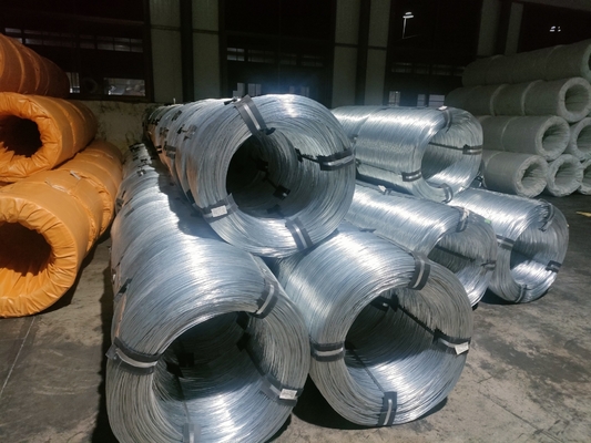 Одношерстяная катушка из колючей проволоки 2mm3mm 4mm 10mm 12mm Диаметр Prime Hot Dip Galvanized Steel Wire Coil для промышленности
