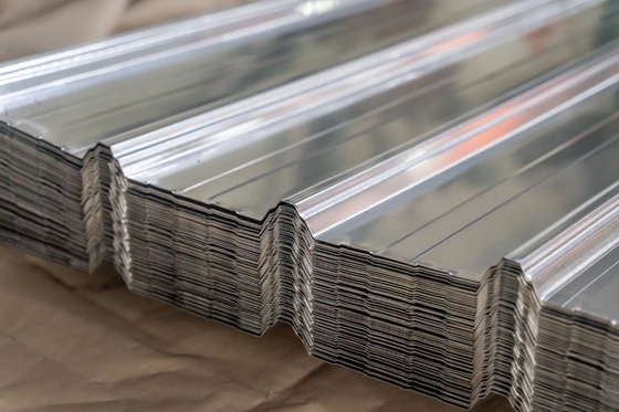 Большой шпингл SGCC/SGCD/SGCE/DX51D/DX52D/S250GD/S280GD/S350GD/G550/SPCC 0,22 мм 0,23 мм цинковое покрытие гофрированной кровельной плиты