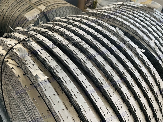 Горяче погруженный оцинкованный бритвенный лезвие Concertina проволока охранный забор с требованием клиентов Барба длины колючей проволоки