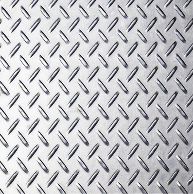PVOC Certified ASTM Standard Anti-slip Diamond Pattern Hot Rolled Carbon Steel Checkered Plate for Road Surface Paving (Сертифицированная PVOC ASTM Standard Anti-slip Diamond Pattern) Горячекатая проката из углеродистой стали с чекированной плитой для дорожной дорожкой