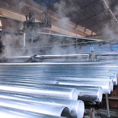 Горячая оцинкованная круглая труба для строительной конструкции ASTM Standard St37 Полая круглая 2,5 дюйма оцинкованная стальная труба