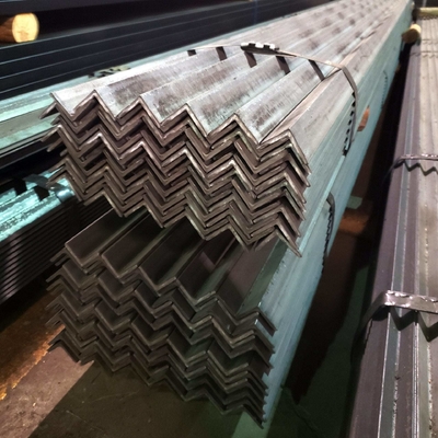 State Mill ASTM Standard Q235/Q345/SS400/ST37-2/ST52/Q420/Q460/S235JR/S275JR/S355JR HR Углеродистая сталь с равным углом 6м-12м