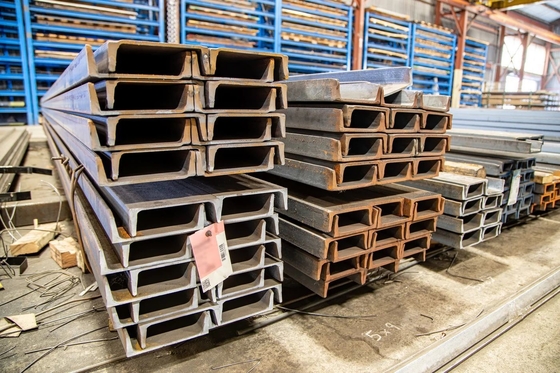 ASTM Q235 Q345 горячо прокатанный канал из стали с U-образной балки U-ствол для выставления счетов по фактическому весу и обработке