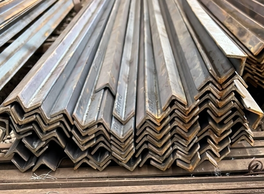 Высокая прочность AISI Steel Angle Bar неравный Q235 Q235B для строительства в цвете RAL и стандарте AiSi