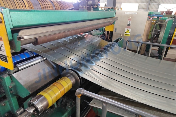Ss400 Q235 St52 ASTM A36 A516 Gr70 A283 Горяче прокатаная низкоуглеродистая стальная плитка толщиной 1 мм 2 мм 3 мм