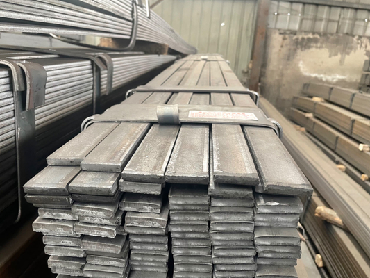 Плоская прутка из мягкой стали Q195 Q235 Q345 ss400 s45c a36 s235jr 4130 1020 плоская прутка из стали, используемая для строительства