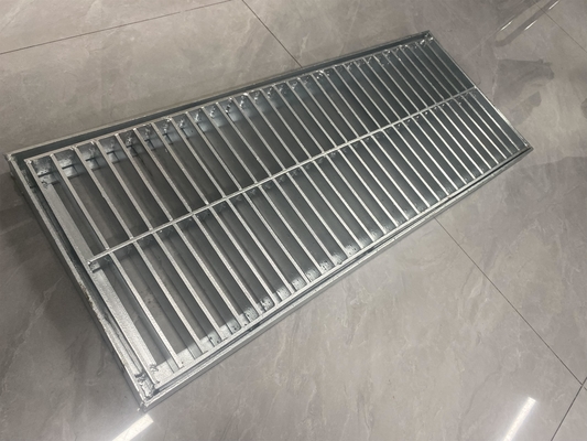 Фабричная цена Q235 25mm 30mm 32mm 40mm строительные материалы оцинкованные стальные решетки для платформы